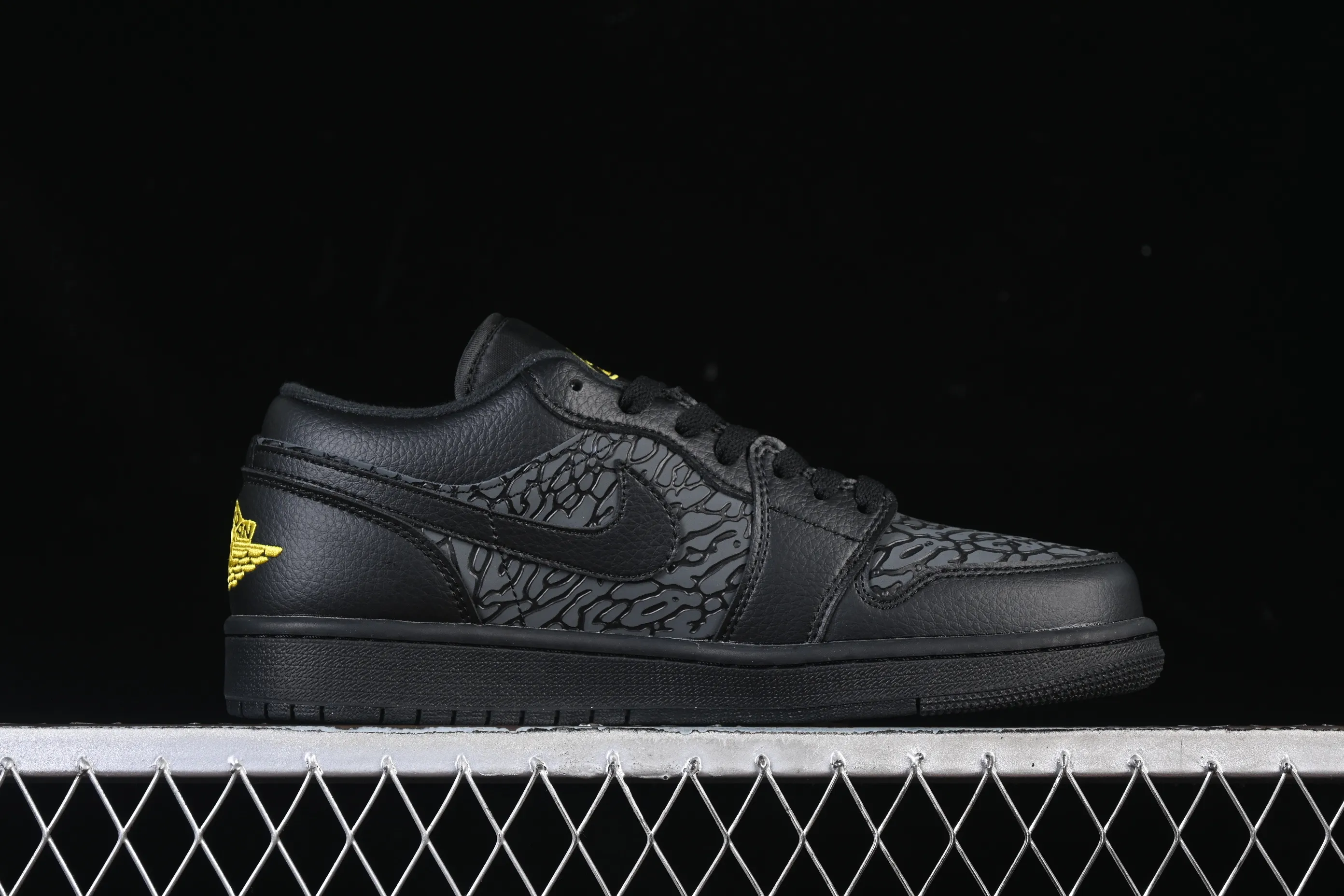All Categories Air Jordan Jordan Series Basketball Shoes Air Jordan 1 Low Air Jordan 1 Low "Elephant" AJ1 Joe 1 Explosion Danger Warning Low-top Cultural Casual Shoes IM6568-010